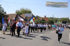 LM236598