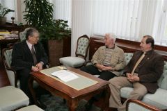 20110519_1050797164_zy9k2976