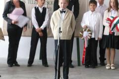 20100910_1436968800_tv19