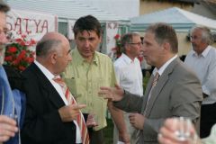vamosatya37_20090702_1117285705