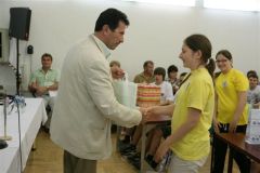 20110530_1766779350_zy9k4779