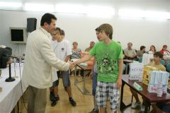 20110530_1848894633_zy9k4789